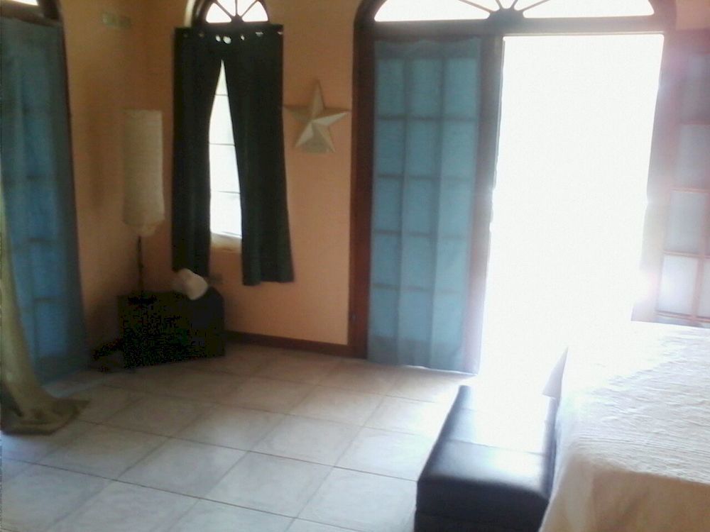 Dolphin Bay Yoga Guest House Drapers المظهر الخارجي الصورة